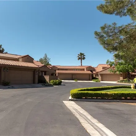 Image 4 - 7214 Mission Hills Drive, Spring Valley, NV 89113, USA - Townhouse for rent