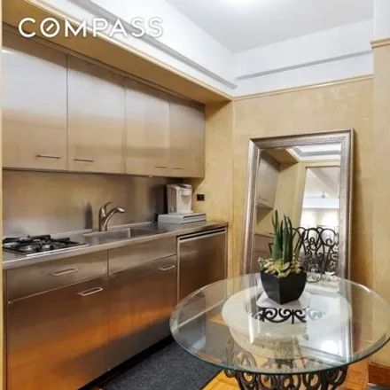 Image 2 - 123 East 37th Street, New York, NY 10016, USA - Apartment for sale