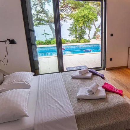 Rent this 5 bed house on Jelsa in Split-Dalmatia County, Croatia