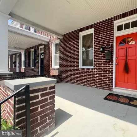Image 2 - 760 East 36th Street, Baltimore, MD 21218, USA - House for sale
