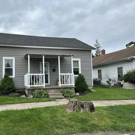Buy this 3 bed house on 142 West Chestnut Street in Crawfordsville, IN 47933