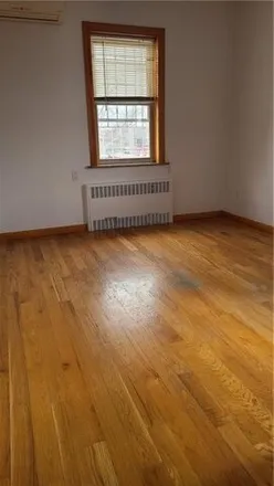 Image 5 - 1797 West 7th Street, New York, NY 11223, USA - Duplex for sale