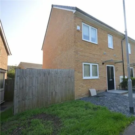 Buy this 2 bed house on Butely Road in Luton, LU4 9EP