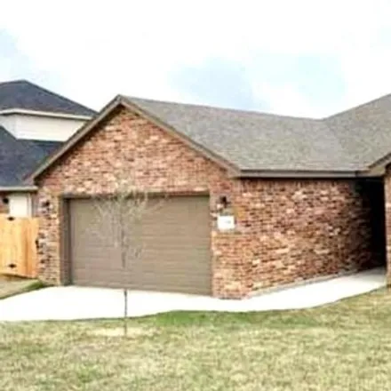 Buy this 3 bed house on unnamed road in Ardmore, OK 73402