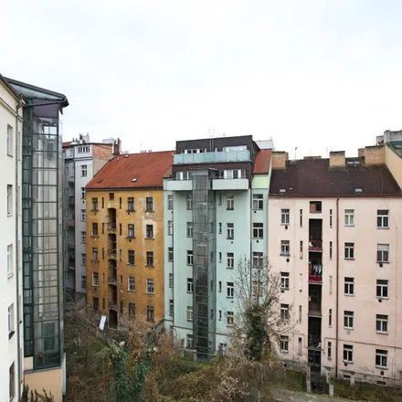 Image 3 - Ruská 592/44, 101 00 Prague, Czechia - Apartment for rent