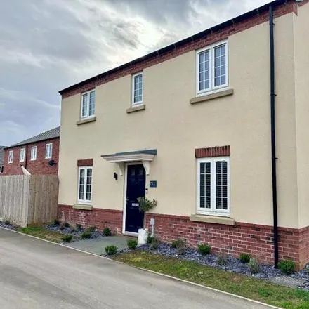 Buy this 3 bed house on Woodlands Walk in Stokesley, TS9 5QG