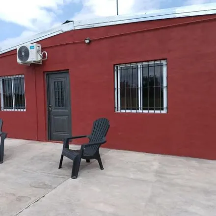 Buy this 2 bed house on Avenida Los Sauces in Departamento San Rafael, Distrito Ciudad de San Rafael