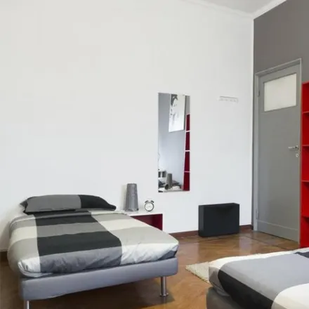 Image 5 - Via Lodovico Montegani 2, 20136 Milan MI, Italy - Room for rent