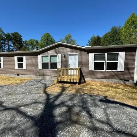 Buy this studio apartment on 139 Field Sparrow Lane in Henderson County, NC 28792