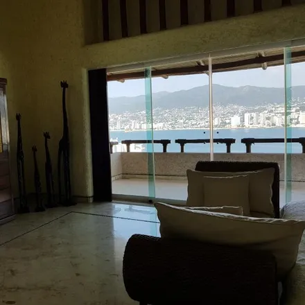 Rent this studio house on unnamed road in Fraccionamiento Club Res Las Brisas, 39300 Acapulco