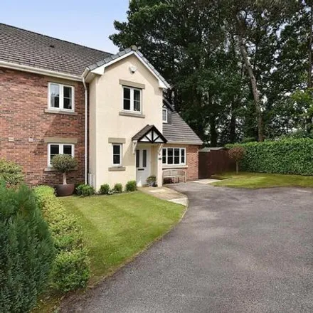 Buy this 4 bed duplex on Manor Park Primary School and Nursery in Manor Park North, Knutsford