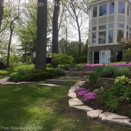 Image 4 - Lake View Court, Commerce Charter Township, MI 48382, USA - House for sale