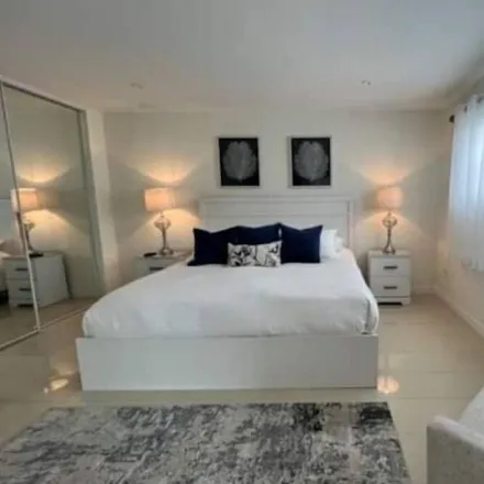 Rent this 3 bed condo on Laguna Niguel