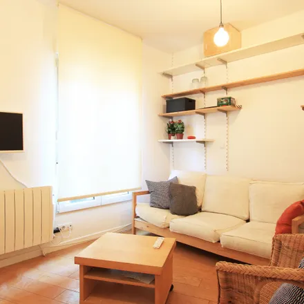 Rent this 1 bed apartment on Madrid in Travesía de la Comadre, 3