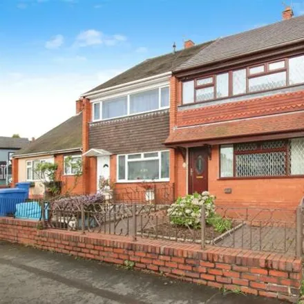 Buy this 3 bed townhouse on Roundwell Street in Tunstall, ST6 5JJ