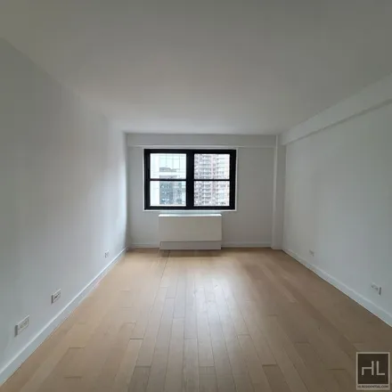 Image 7 - 210 East 39th Street, New York, NY 10016, USA - Apartment for rent