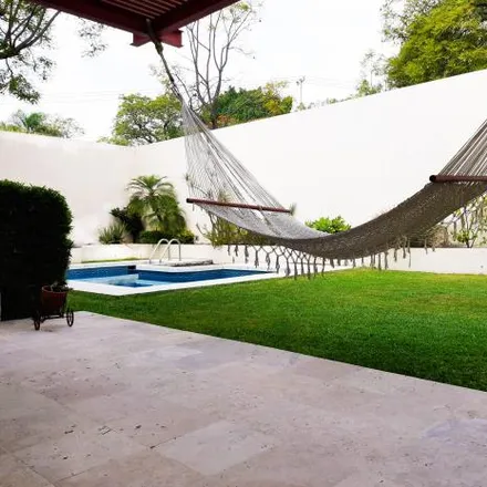 Buy this 4 bed house on Calle Paseo Cuernavaca in Rincón del Valle, 62260 Cuernavaca