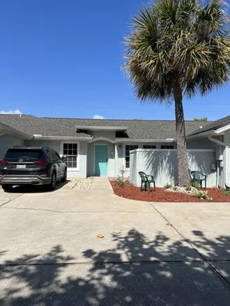 Buy this 2 bed house on 607 Grant Court in Satellite Beach, FL 32937
