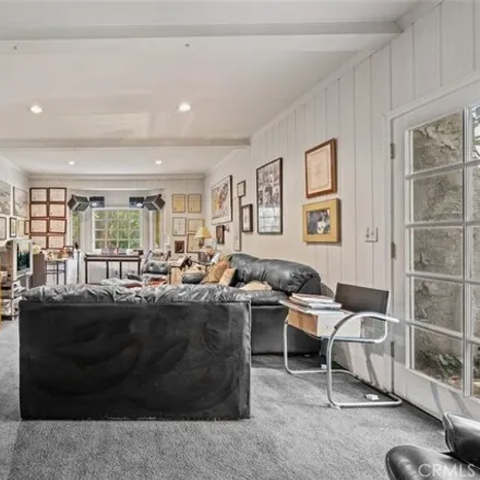 Image 6 - 9171 Hazen Dr, Beverly Hills, California, 90210 - House for sale