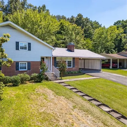 Image 5 - 811 Crittenden Cir, Russellville, Kentucky, 42276 - House for sale