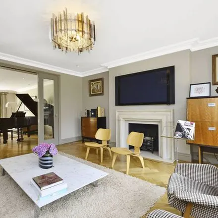 Image 4 - Milnthorpe Road, London, W4 3HG, United Kingdom - Apartment for rent