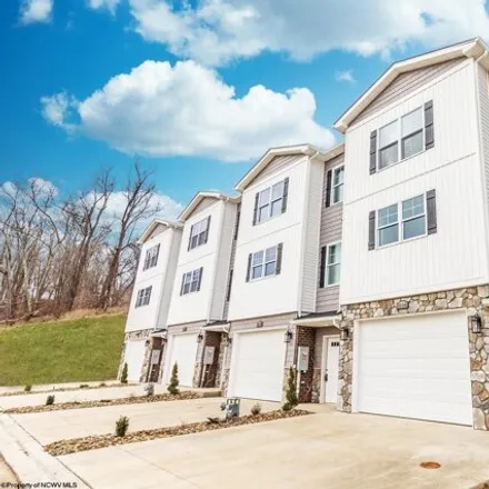 Buy this 3 bed condo on 246 Red Oak Ln in Morgantown, West Virginia