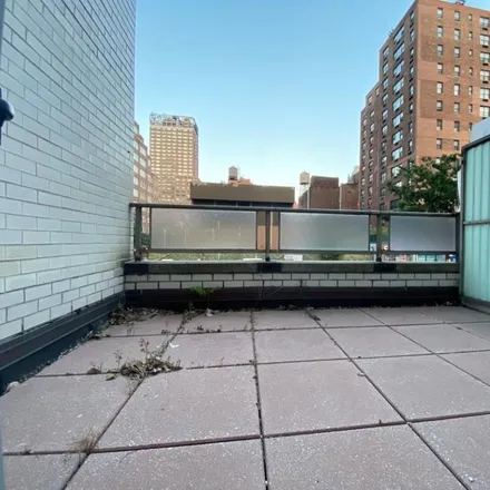 Rent this studio apartment on 250 East 63rd Street in New York, NY 10065