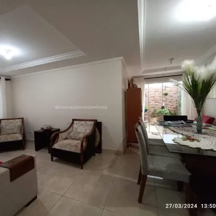Buy this 4 bed house on Rua Hermínia Cartafina Guimarães in Guanabara, Uberaba - MG