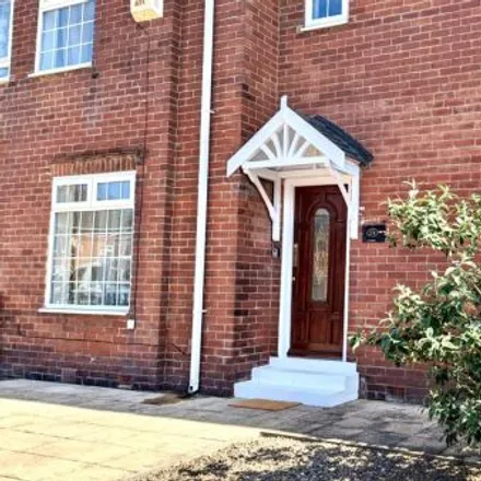 Rent this 6 bed apartment on Midway in Newcastle upon Tyne, NE6 3PA