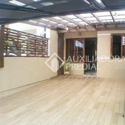 Image 1 - Rua Petrópolis, Parque da Matriz, Cachoeirinha - RS, 94950-430, Brazil - House for sale