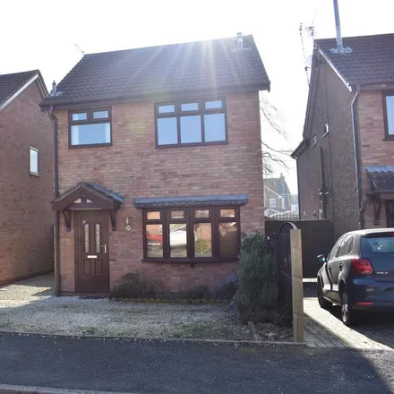 Rent this 3 bed house on Falcon Drive in Cheshire East, CW1 3RX