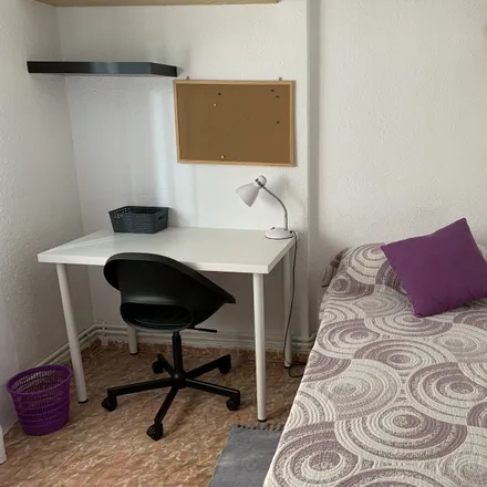 Image 2 - Calle de Alejandro Sánchez, 20, 28019 Madrid, Spain - Room for rent