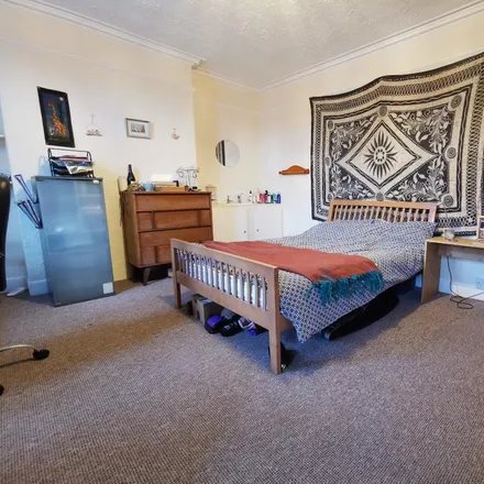 Rent this 6 bed house on Ffriddoedd Road in Ffordd Farrar, Bangor