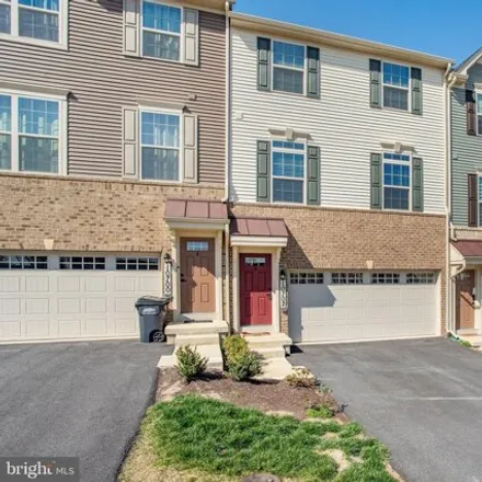 Image 2 - Saponi Drive, Islands of Balmoral, Frederick County, MD 21774, USA - Townhouse for rent