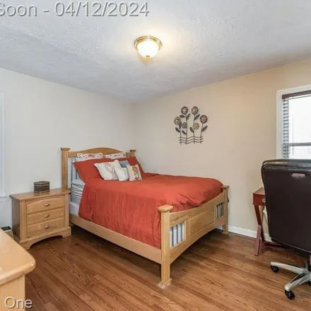 Image 4 - 6989 Kingsbury Street, Dearborn Heights, MI 48127, USA - Apartment for rent