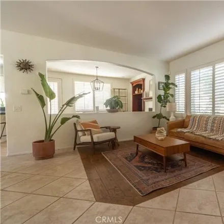 Image 7 - 32462 Silver Crk, California, 92532 - House for sale