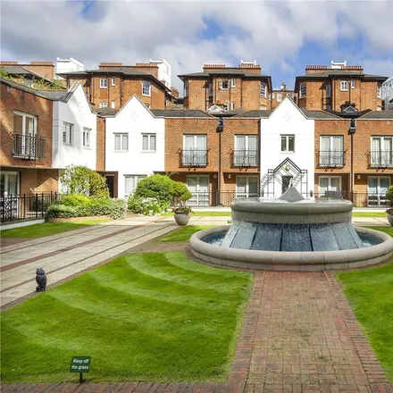 Rent this 3 bed townhouse on 6 Hamilton Close in London, NW8 8QY