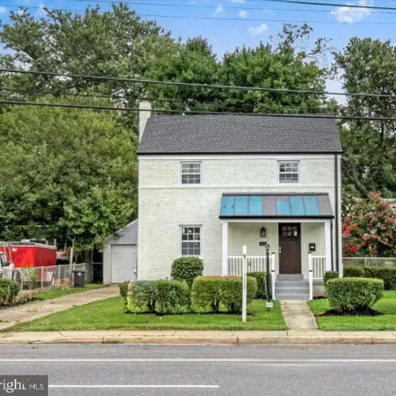 Rent this 4 bed house on 3502 Hamilton Street in Hyattsville, MD 20782