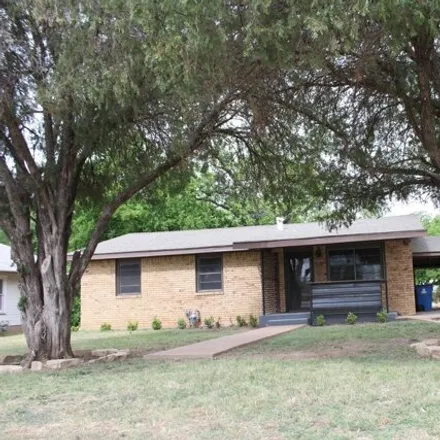 Buy this 3 bed house on 521 North Main Street in Winters, TX 79567