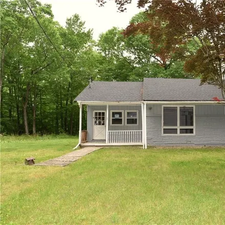 Buy this 3 bed house on 82 Indian Trail in Shawangunk, NY 12566