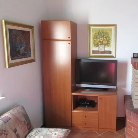 Image 6 - Novigrad, Grad Novigrad, Istria County, Croatia - Apartment for rent