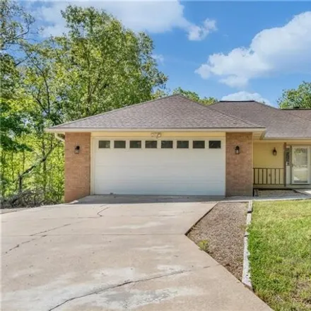 Buy this 2 bed house on 16 Cawston Drive in Bella Vista, AR 72715