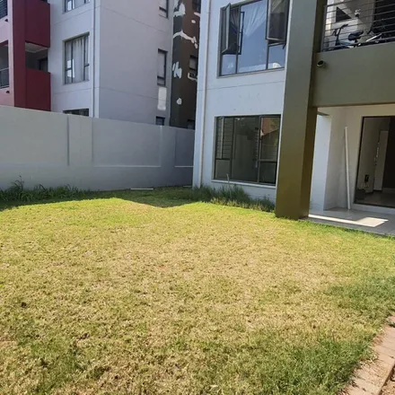 Image 2 - unnamed road, Barbeque Downs, Randburg, South Africa - Apartment for rent