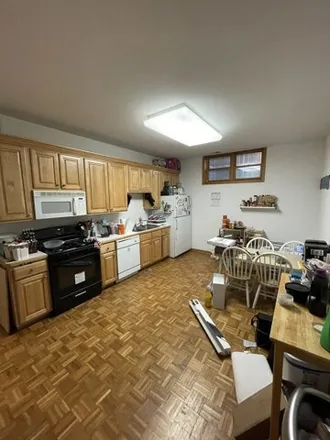 Image 8 - 4235-4237 North Kenmore Avenue, Chicago, IL 60613, USA - Apartment for rent