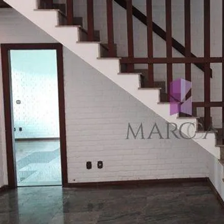 Buy this 5 bed house on Rua 31 in Vila Del Rey, Nova Lima - MG