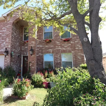 Buy this 5 bed house on 3853 Irish Setter Drive in Fort Worth, TX 76123