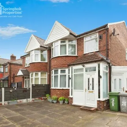 Buy this 5 bed duplex on Woodstock Road in Gorse Hill, M16 0HR