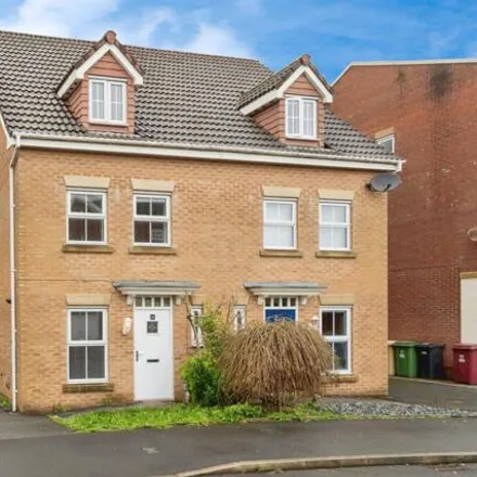 Buy this 3 bed duplex on Abbeylea Drive in Westhoughton, BL5 3ZD
