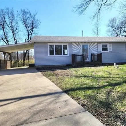 Buy this 3 bed house on 675 Poplar Drive in Windsor, MO 65360