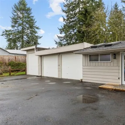 Image 2 - 6982 124th Street East, South Hill, WA 98373, USA - House for sale